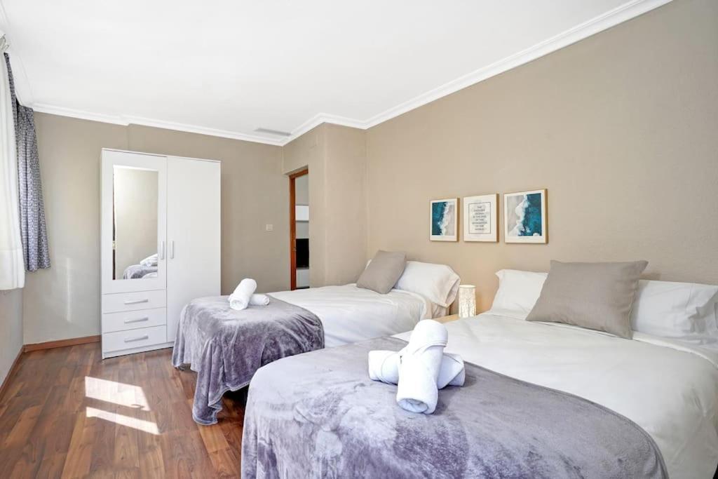 Apartamento Granada Centro. Atico Ayuntamiento Kültér fotó